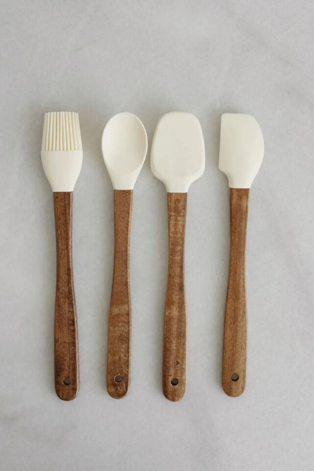 - 4 ADET MİNİ BEYAZ SPATULA SET